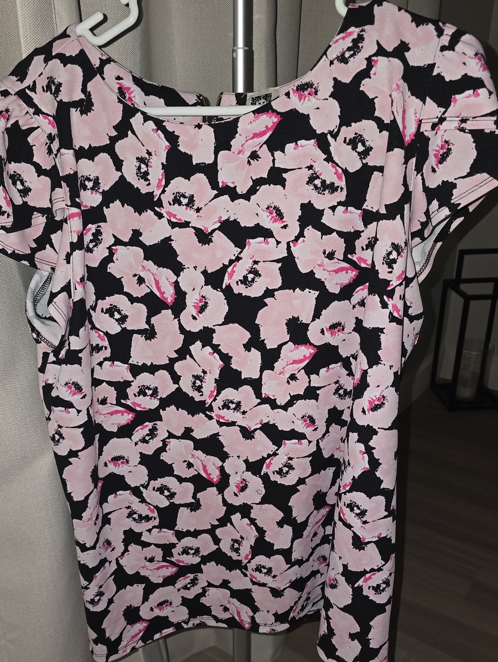 Anne Klein Black and Light Pink Floral Short Sleeve Blouse